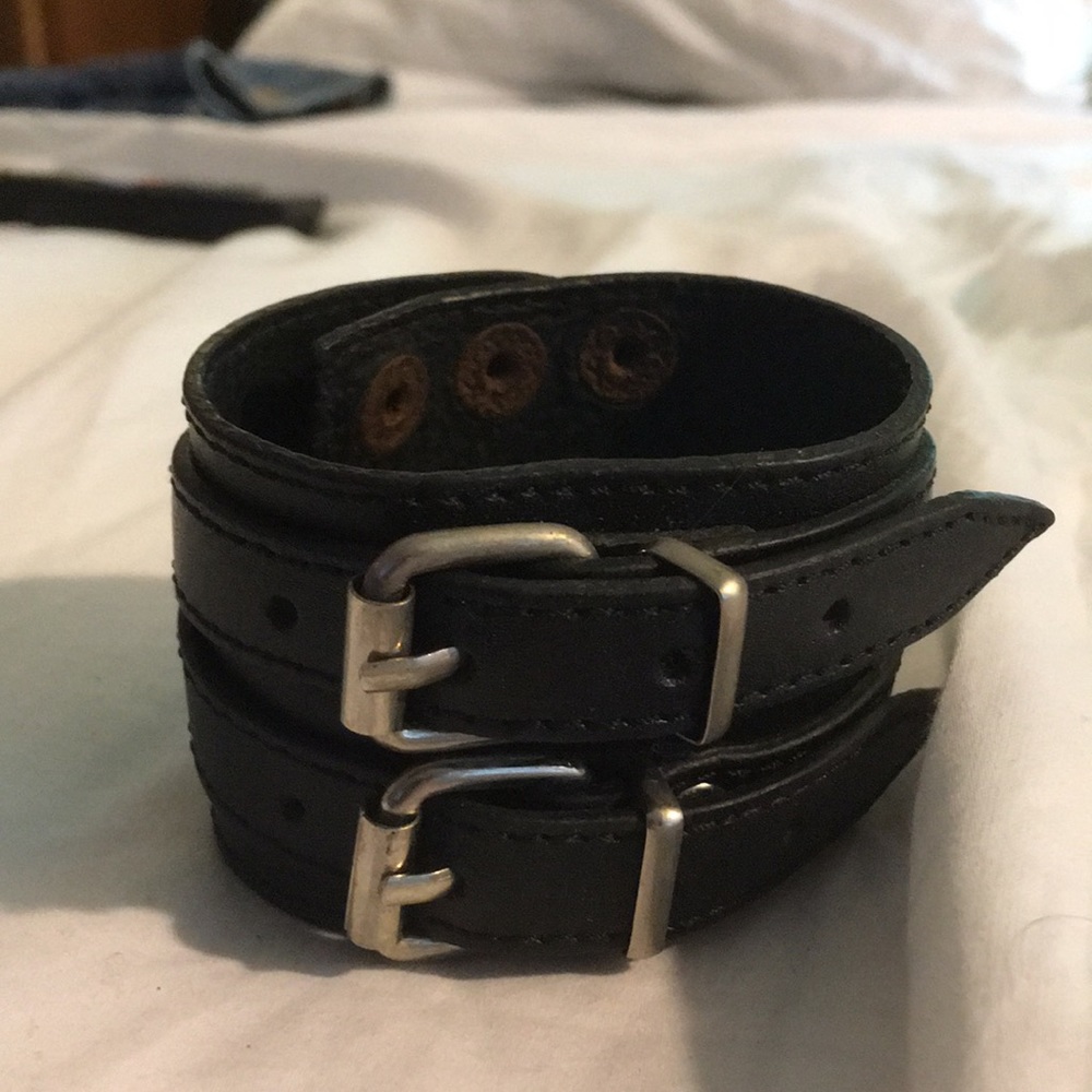 Black leather punk rock cuff/ braclet